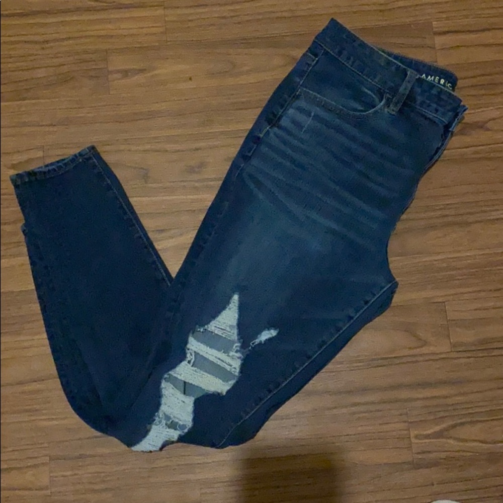 American eagle ripped jeans